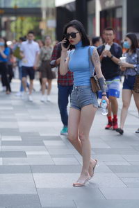 ������Ʒ ţ�ж̿�[66P+1V666MB]